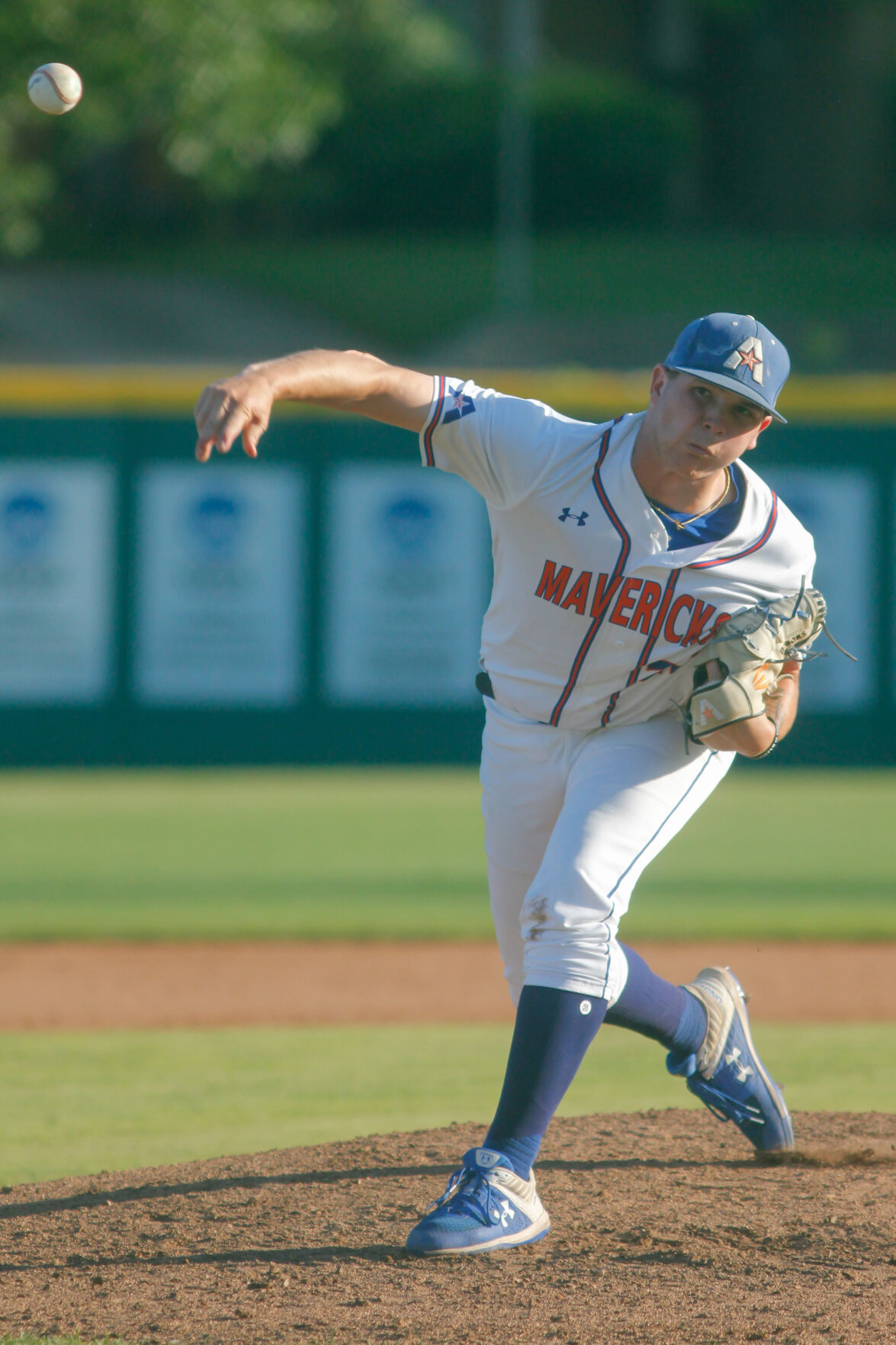 UTA baseball wins doubleheader against University of Arkansas at Little Rock